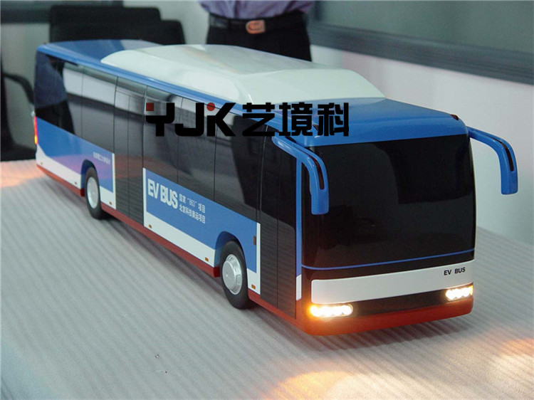 電動(dòng)低地板公交車